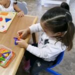 ¿Qué hace a las escuelas Montessori diferentes del resto?